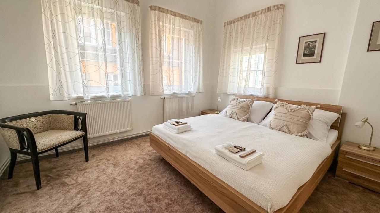 Apartment Bohemia Карловы Вары Экстерьер фото