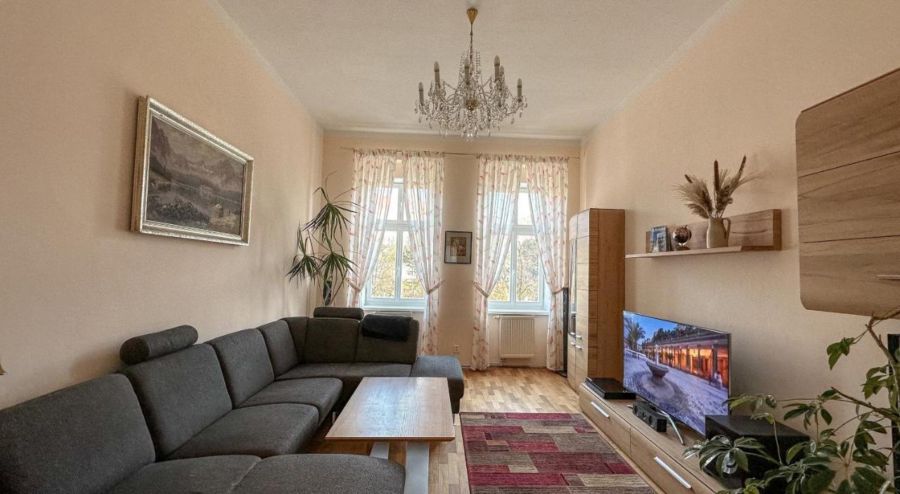 Apartment Bohemia Карловы Вары Экстерьер фото