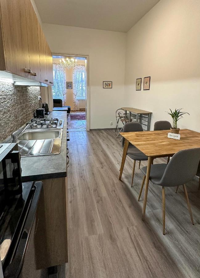 Apartment Bohemia Карловы Вары Экстерьер фото