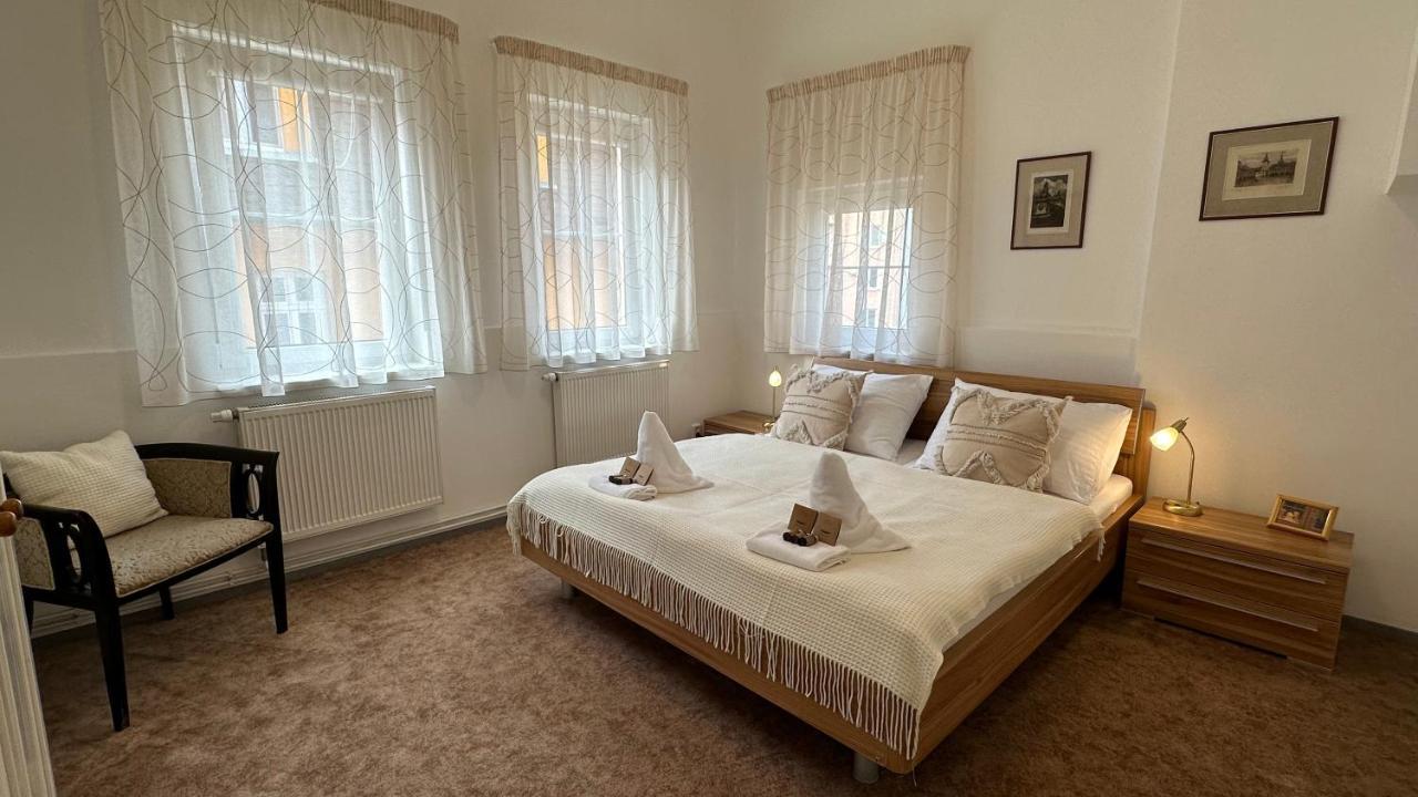 Apartment Bohemia Карловы Вары Экстерьер фото
